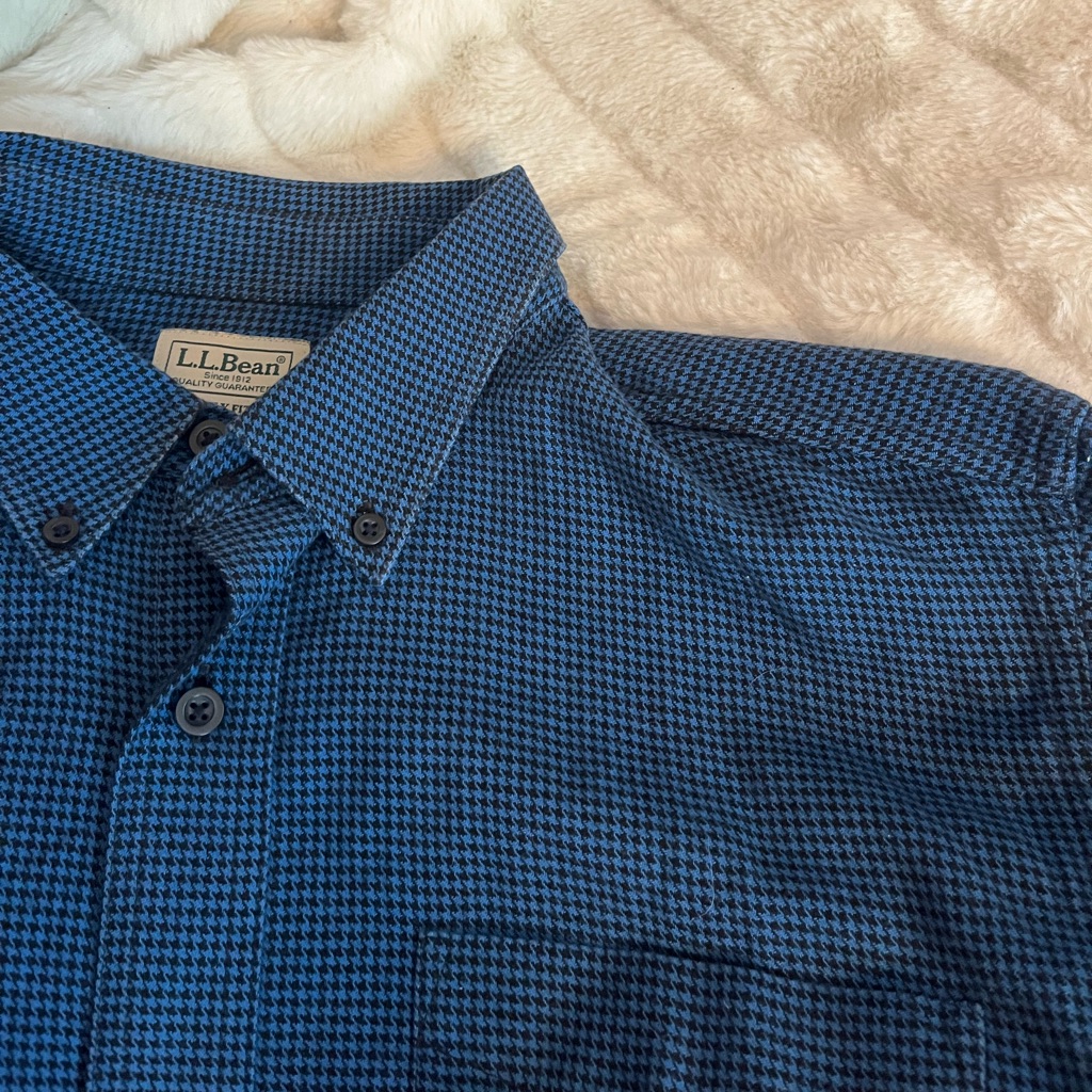 L.L. Bean Mens L Preppy Button Down Shirt Blue Black Houndstooth Slightly Fitted